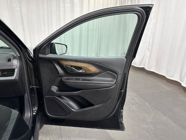 Used 2019 GMC Terrain SLE w/ Driver Convenience Package AWD/4WD image 17