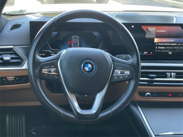 Used 2024 BMW i4 eDrive35 w/ Premium Package image 8