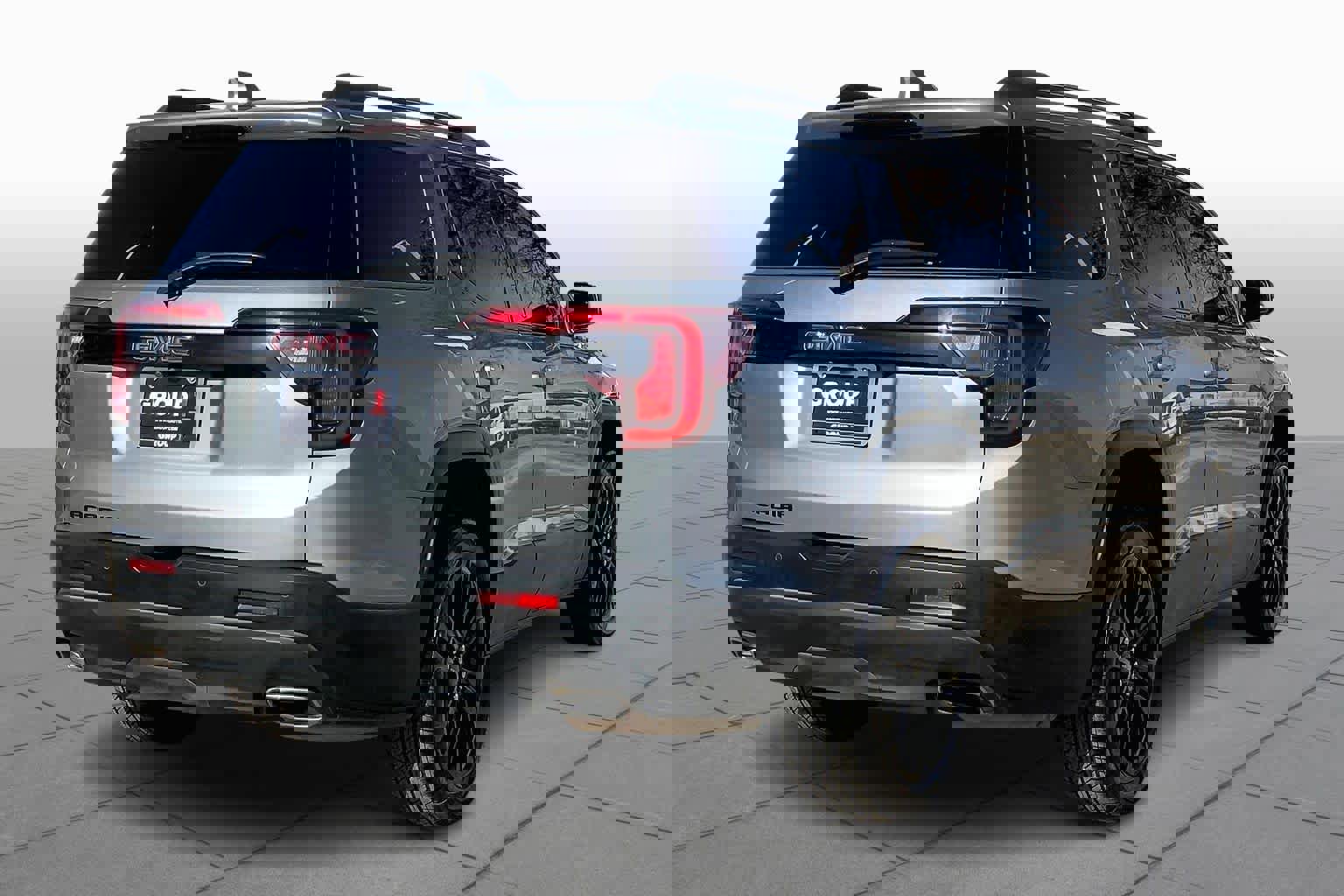 Used 2023 GMC Acadia SLE w/ Elevation Edition image 12