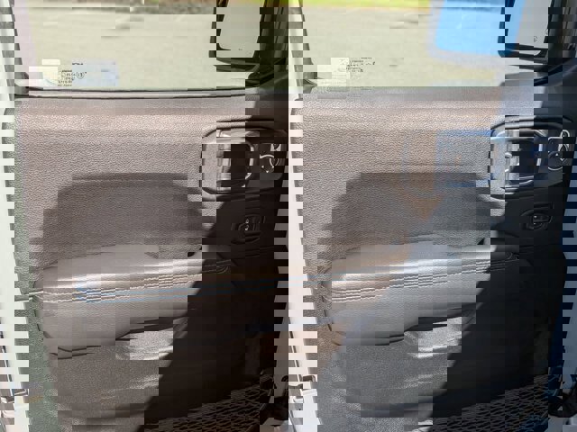 Used 2023 Jeep Wrangler Rubicon w/ Safety Group image 13