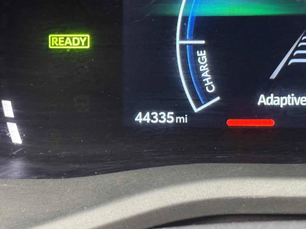 Used 2025 Toyota Camry SE FWD image 17