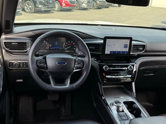 Certified 2024 Ford Explorer ST-Line w/ Class IV Trailer Tow Package image 7