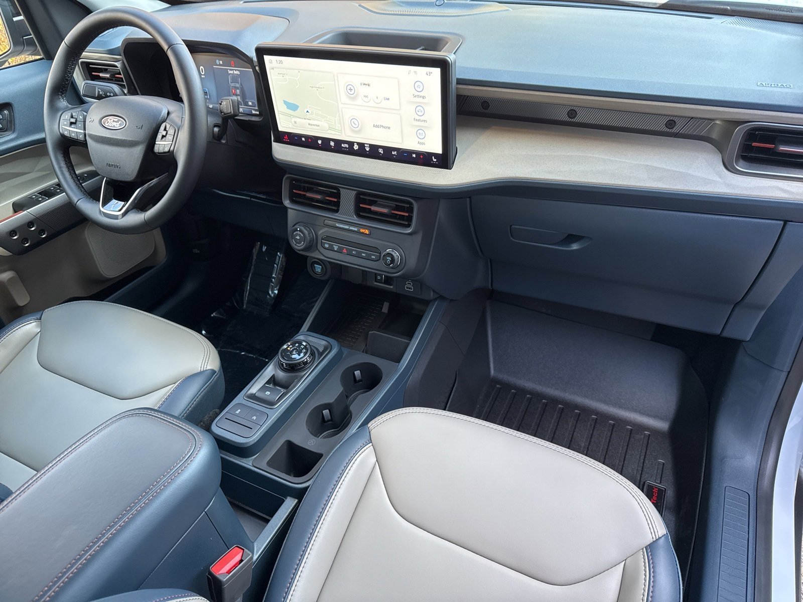 Certified 2025 Ford Maverick Lariat w/ 4K Tow Package image 37