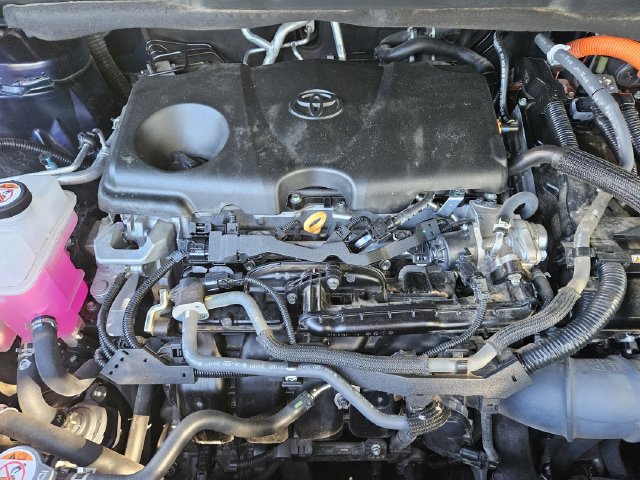 Used 2024 Toyota Sienna XLE AWD/4WD image 21