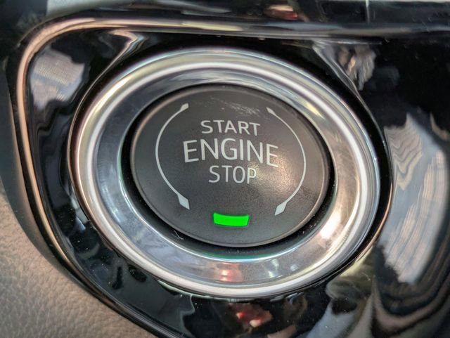 Used 2025 Chevrolet Silverado 1500 LTZ image 28