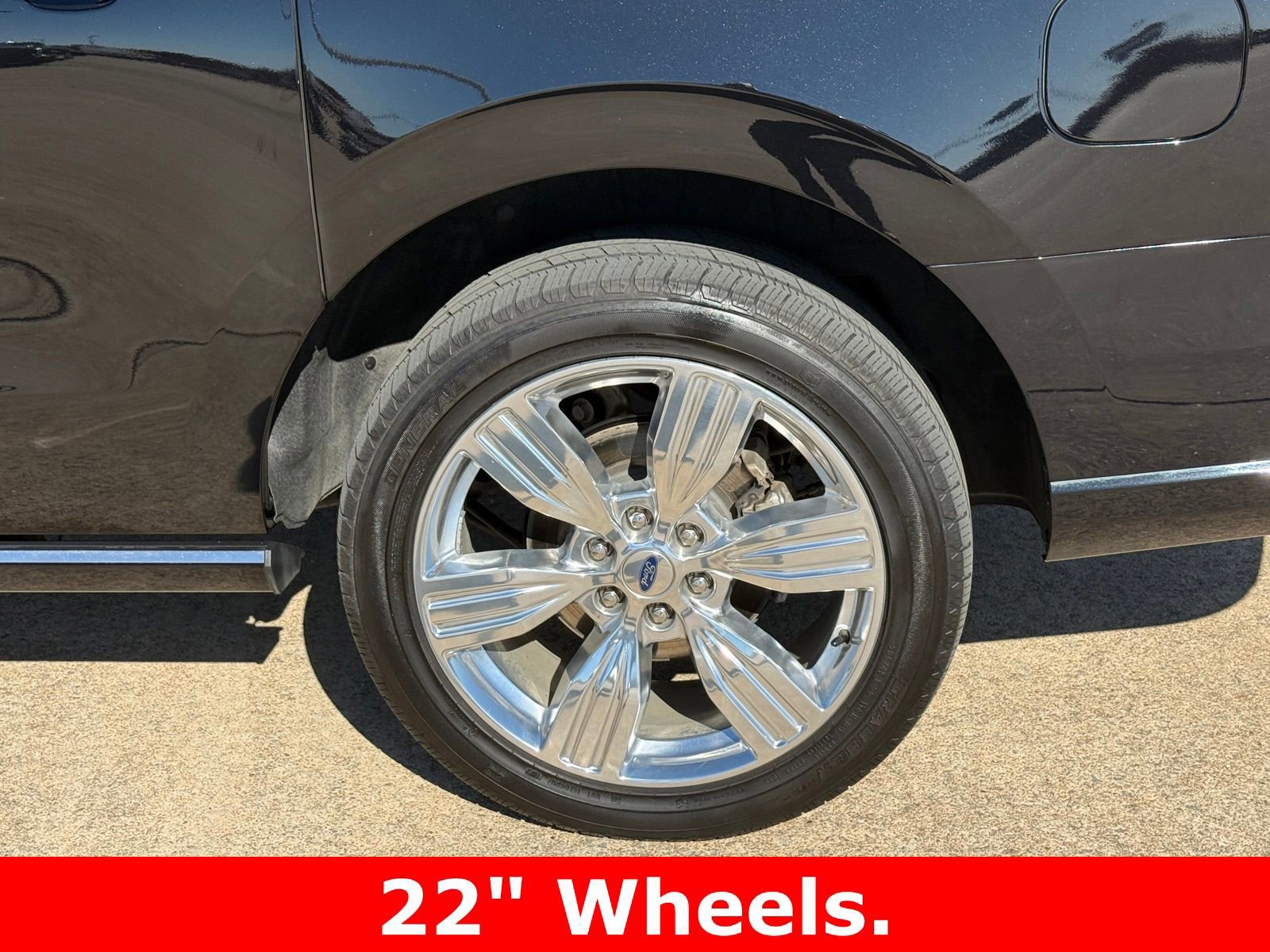 Certified 2023 Ford Expedition Max Platinum image 9