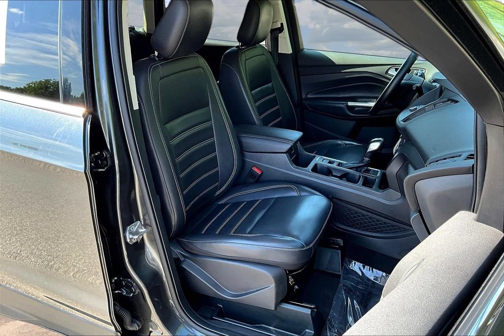 Certified 2019 Ford Escape SEL FWD image 31