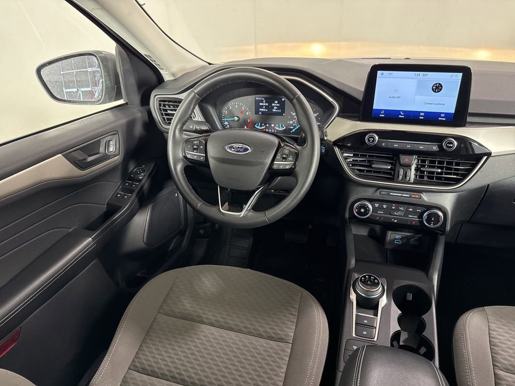 Certified 2022 Ford Escape SE w/ Cold Weather Package image 18