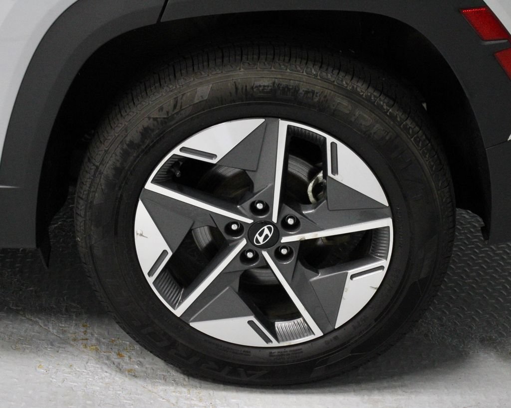 Used 2025 Hyundai Tucson SEL AWD/4WD image 18