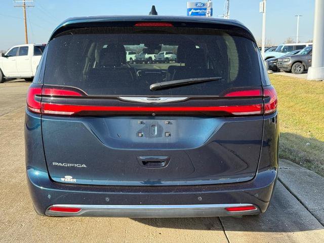 Used 2024 Chrysler Pacifica Touring-L FWD video 4