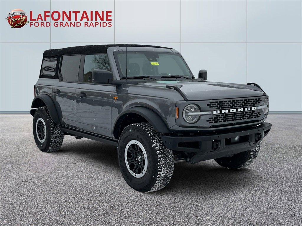 Certified 2024 Ford Bronco Badlands w/ Sasquatch Package image 3