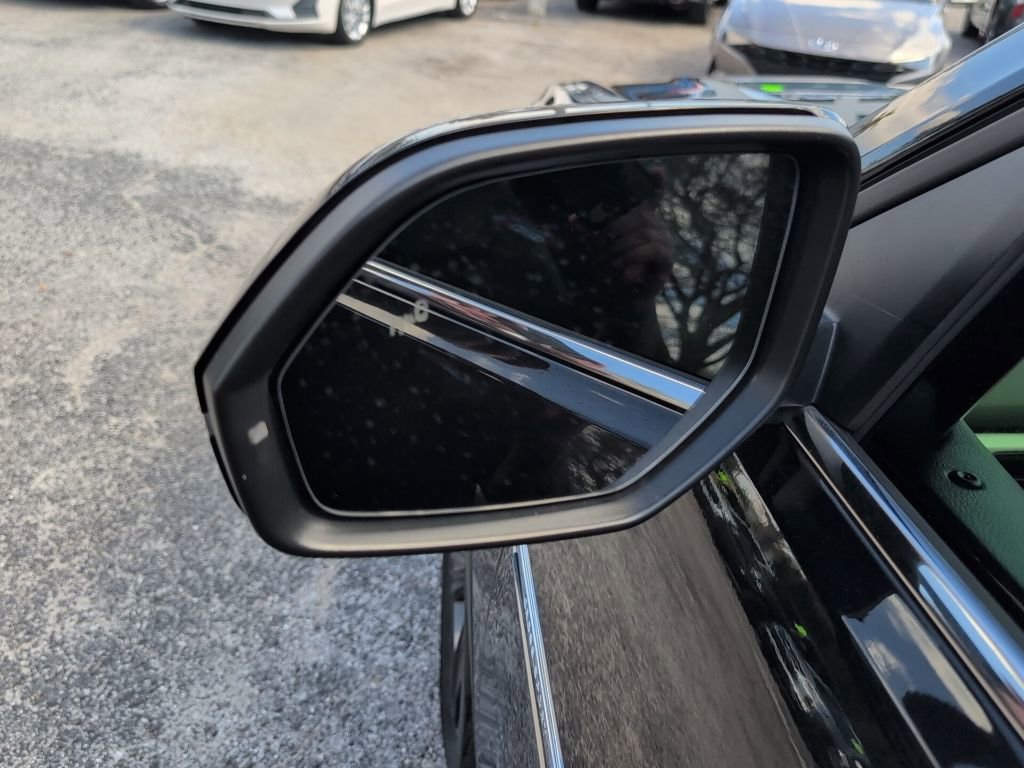 Used 2021 Volkswagen Atlas Cross Sport SE image 7