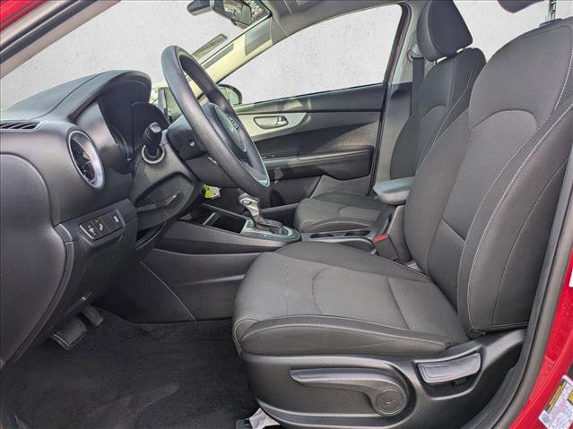 Used 2024 Kia Forte LXS w/ LXS Technology Package FWD image 16