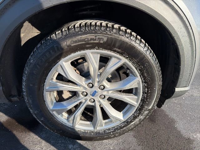 Certified 2023 Ford Explorer XLT w/ Equipment Group 202A image 7