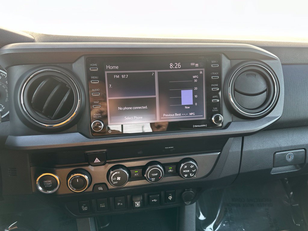 Used 2020 Toyota Tacoma TRD Sport w/ Technology Package AWD/4WD image 40