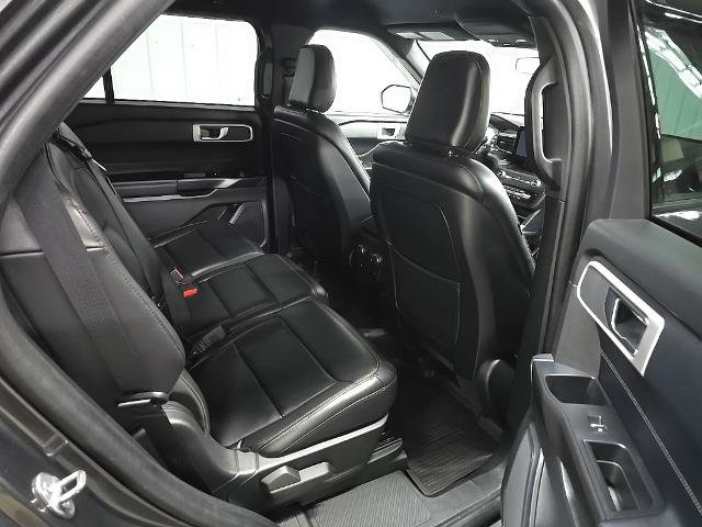Certified 2020 Ford Explorer XLT w/ Equipment Group 202A AWD/4WD image 23