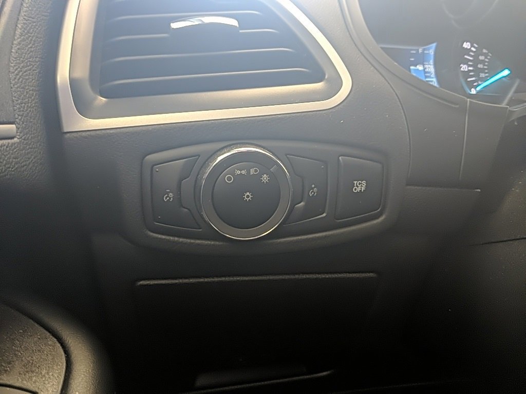 Certified 2023 Ford Edge SEL image 19