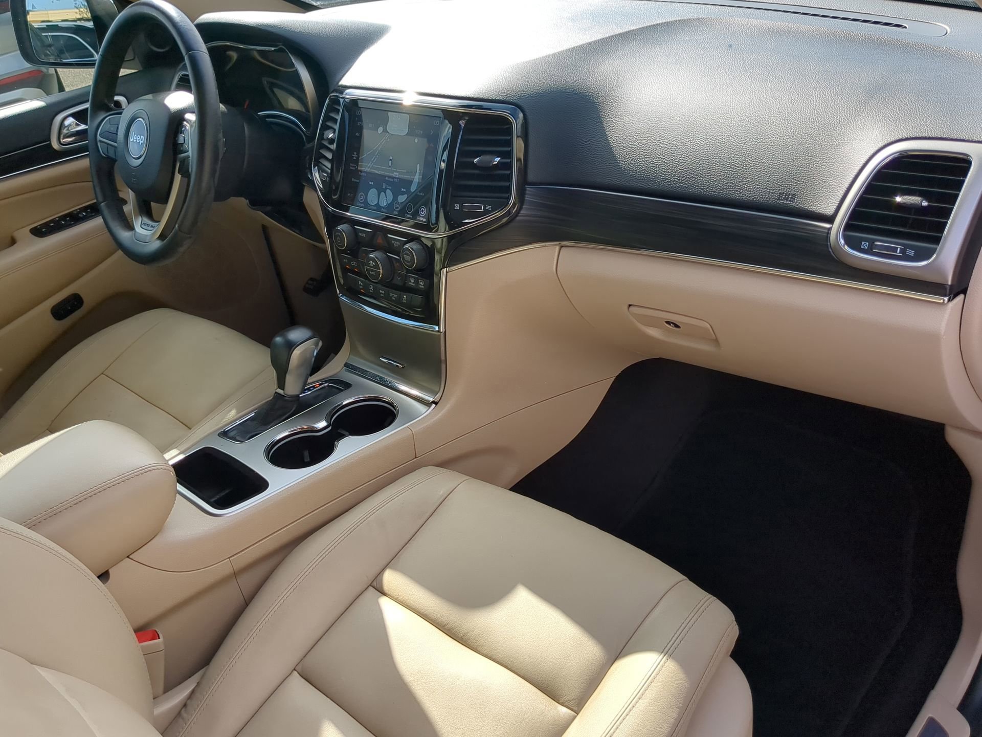 Used 2019 Jeep Grand Cherokee Limited image 41