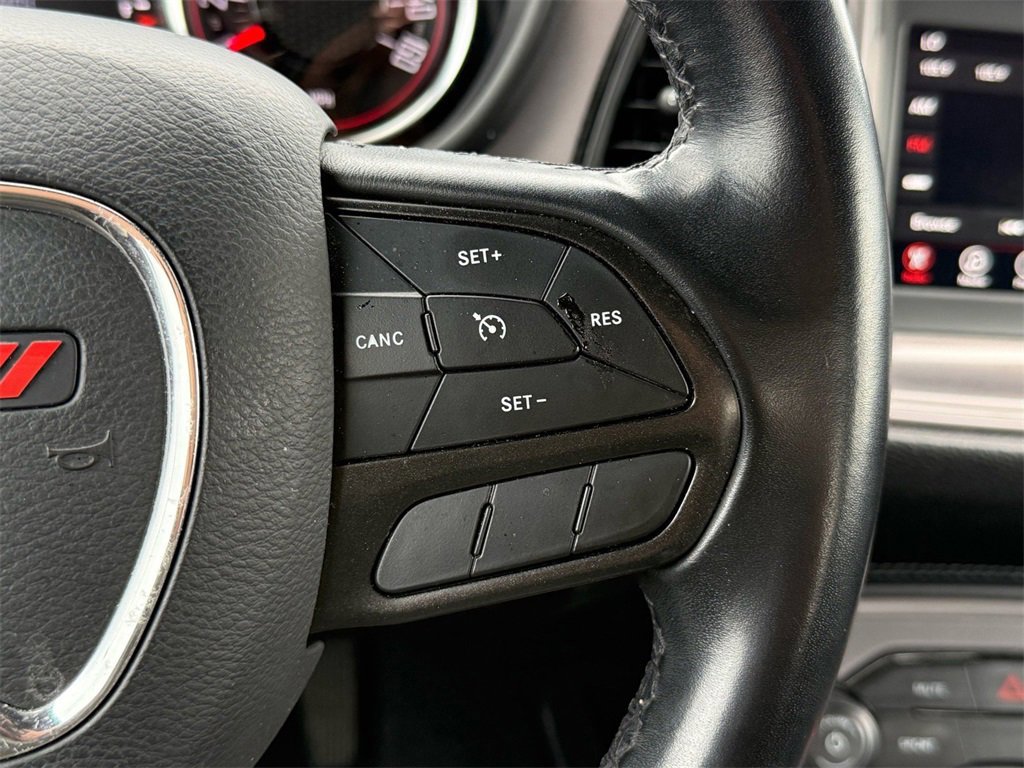 Used 2023 Dodge Challenger SXT image 18