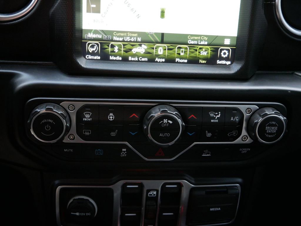 Used 2022 Jeep Wrangler Unlimited Sahara w/ Cold Weather Group image 21