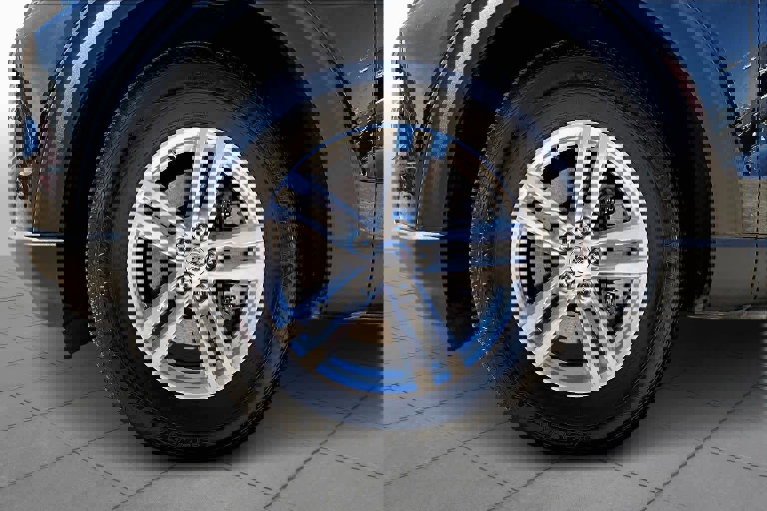 Certified 2023 Ford Explorer XLT w/ Equipment Group 202A AWD/4WD image 14