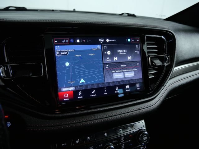 Used 2022 Dodge Durango R/T w/ Tow 'N Go Package AWD/4WD image 19