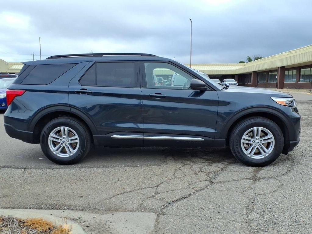 Certified 2023 Ford Explorer XLT w/ Equipment Group 202A AWD/4WD image 6