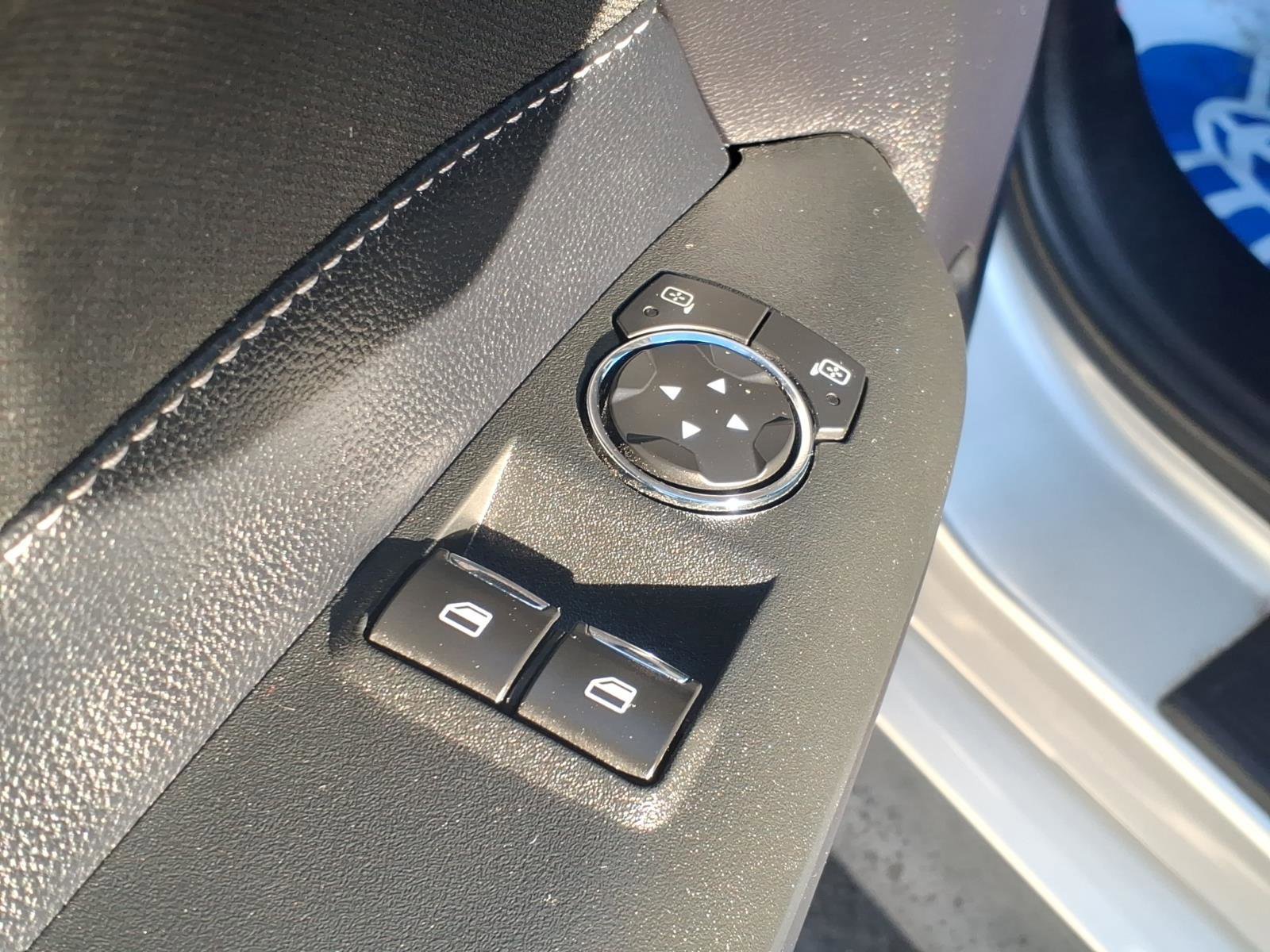 Certified 2019 Ford Mustang Coupe w/ Equipment Group 101A image 18