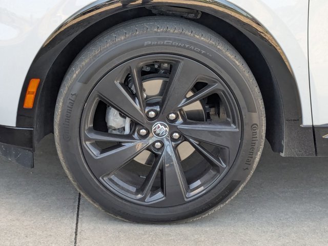 Used 2023 Buick Envision Essence w/ Technology Package I image 11