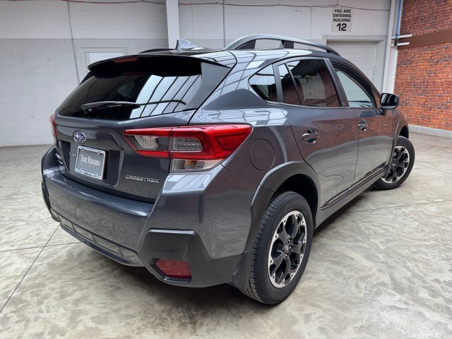 Used 2021 Subaru Crosstrek 2.0i Premium image 5