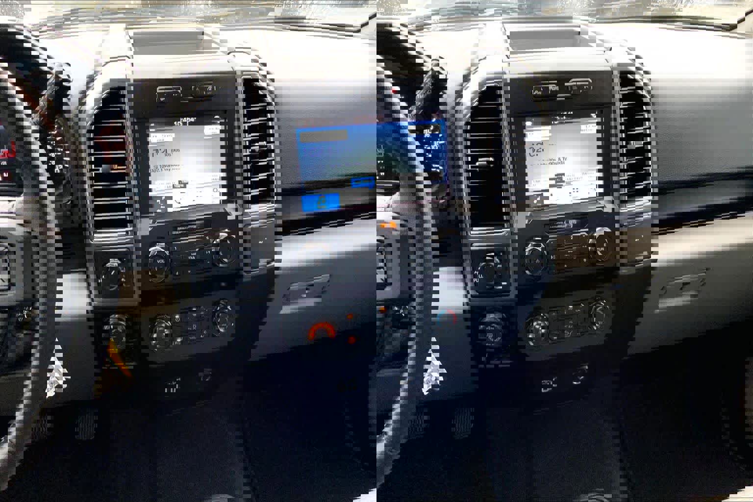 Certified 2019 Ford F150 XLT w/ Equipment Group 301A Mid image 8