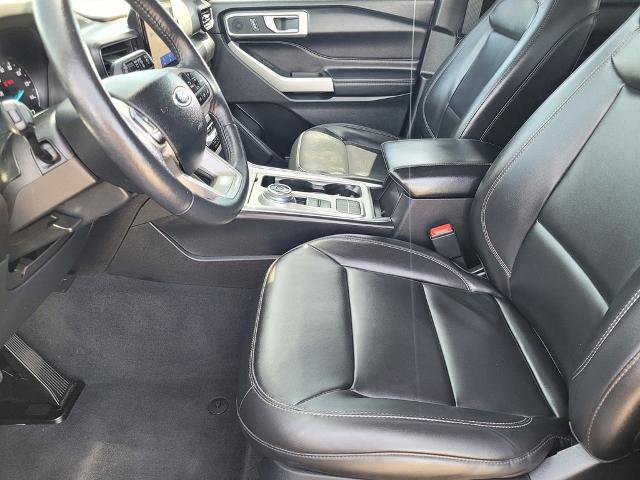 Certified 2022 Ford Explorer XLT w/ Equipment Group 202A image 22