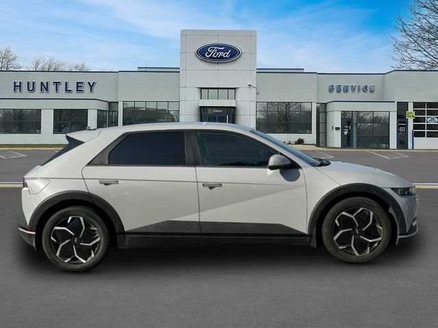 Used 2023 Hyundai Ioniq 5 SEL AWD/4WD image 2