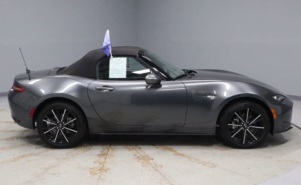 Used 2024 MAZDA MX-5 Miata Grand Touring w/ Weather Package image 6