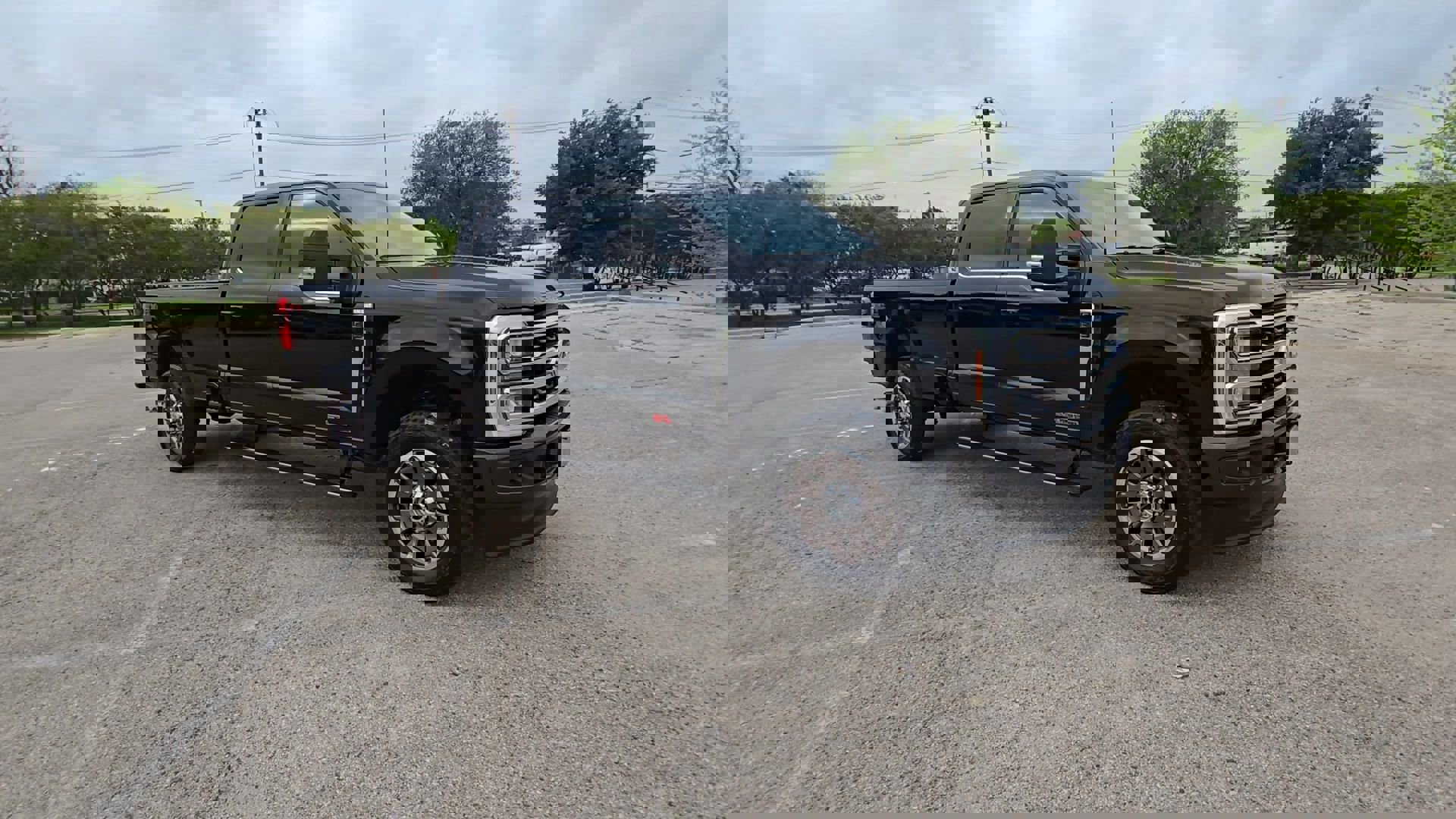 Certified 2024 Ford F350 King Ranch w/ FX4 Off-Road Package image 2