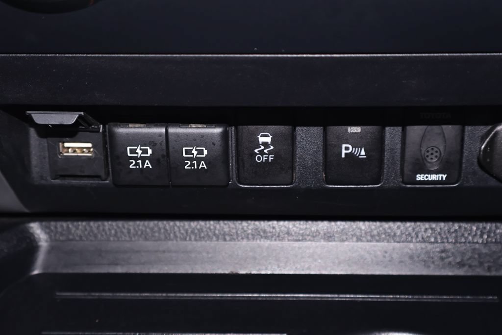 Used 2020 Toyota Tundra 1794 Edition AWD/4WD image 35