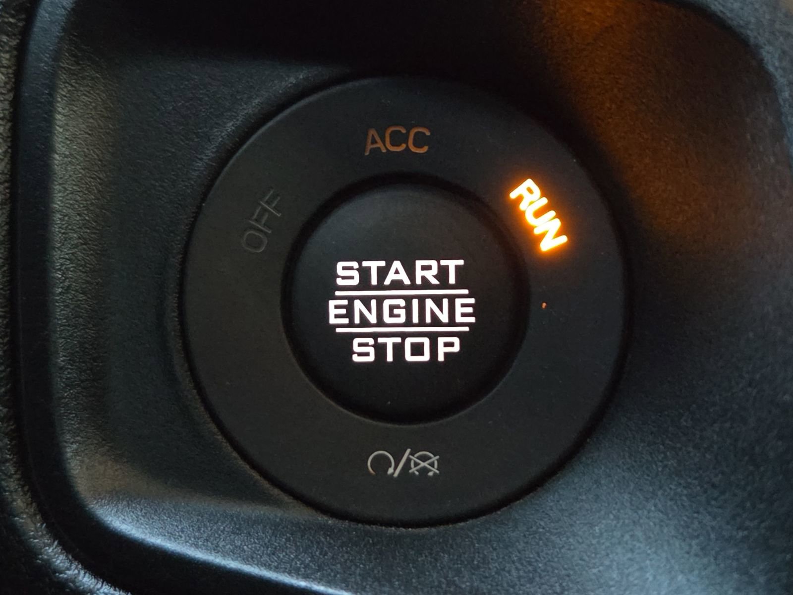 Used 2024 Jeep Wrangler Sport S image 20