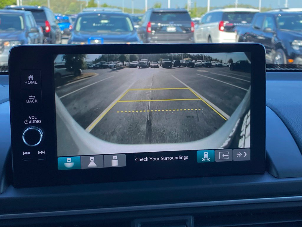 Used 2023 Honda Pilot Touring image 18