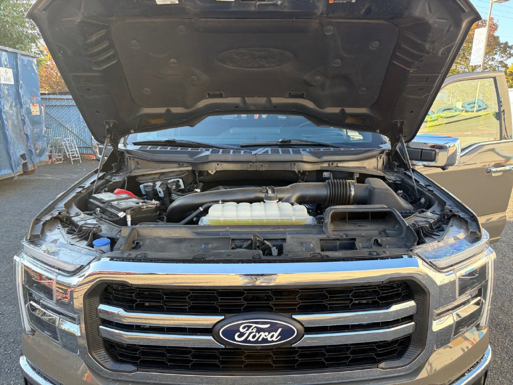 Certified 2025 Ford F150 Lariat w/ Equipment Group 502A High AWD/4WD image 24