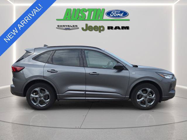 Certified 2024 Ford Escape ST-Line w/ Tech Pack #1 AWD/4WD image 6