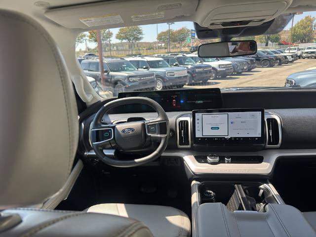 Certified 2025 Ford Expedition Active AWD/4WD image 27