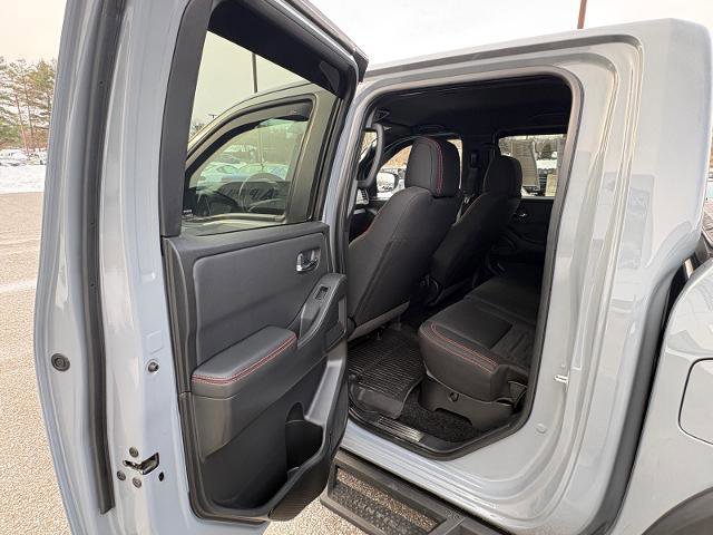 Used 2023 Nissan Frontier PRO-4X w/ Pro Convenience Package image 17