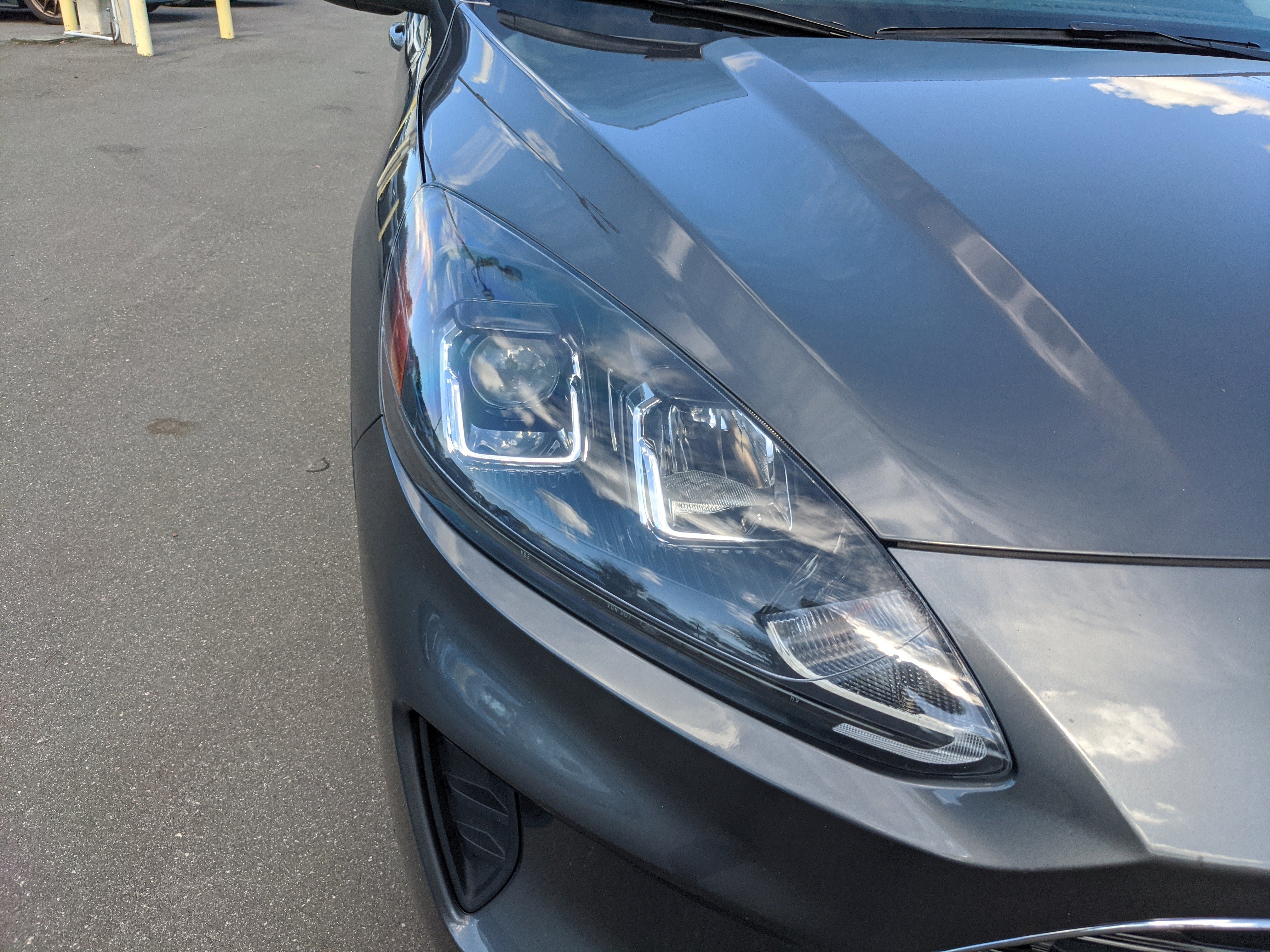 Certified 2022 Ford Escape SE w/ SE Sport Appearance Package image 11