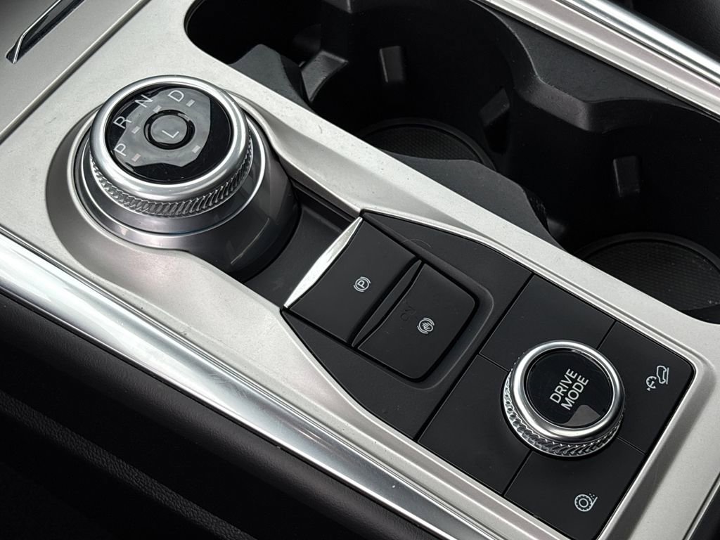 Certified 2022 Ford Explorer XLT w/ Equipment Group 202A image 28