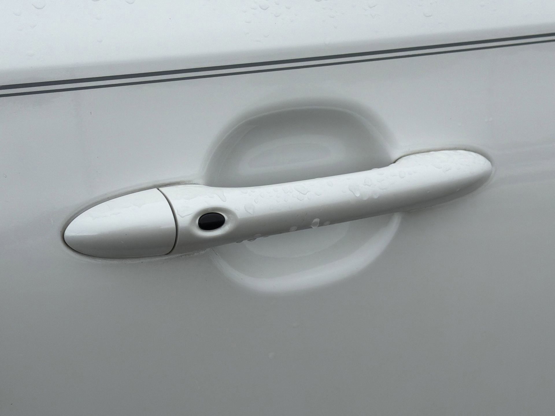 Used 2021 Kia Sedona LX image 34