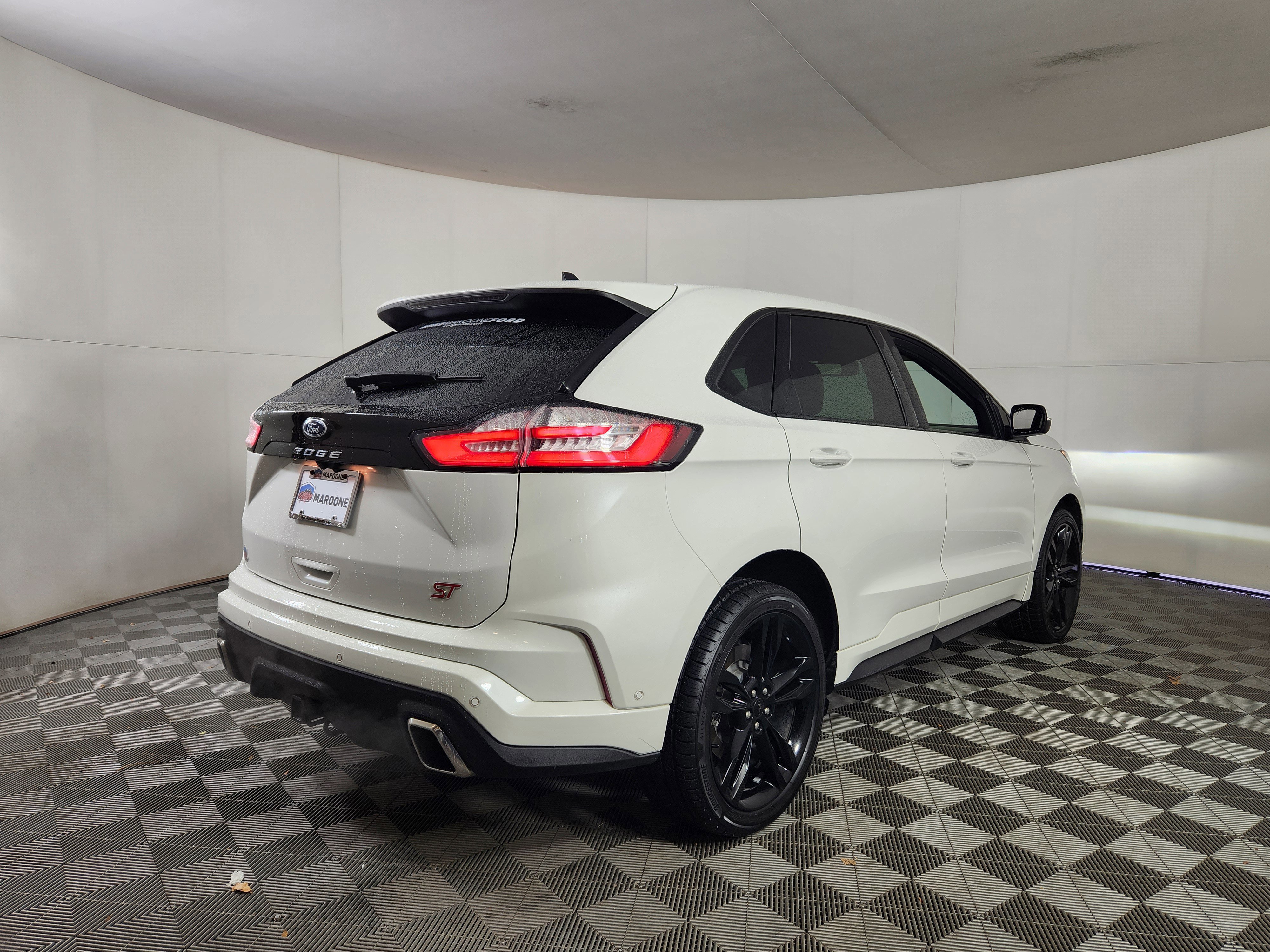 Certified 2022 Ford Edge ST w/ Equipment Group 401A image 5