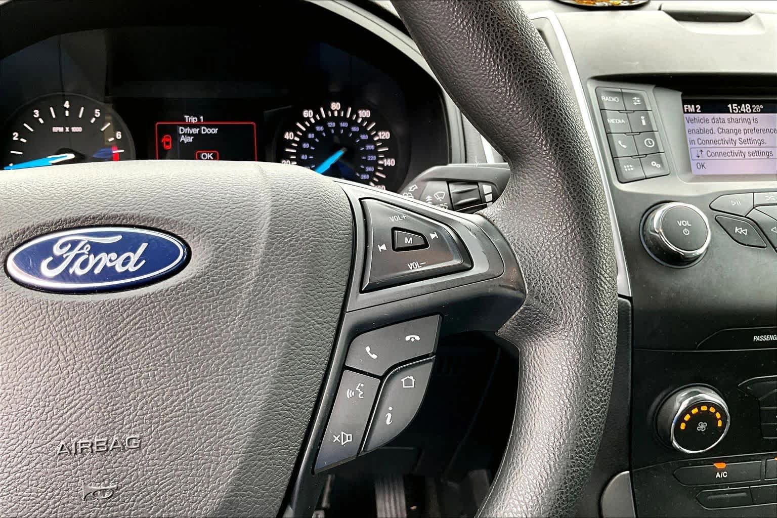 Certified 2019 Ford Edge SE FWD image 25