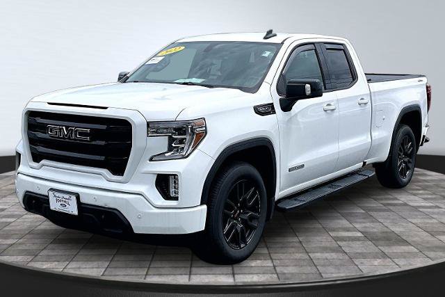 Used 2022 GMC Sierra 1500 Elevation w/ LPO, Elevation Black Package AWD/4WD image 12