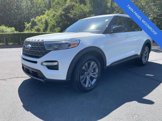 Certified 2023 Ford Explorer XLT w/ Equipment Group 202A RWD image 3