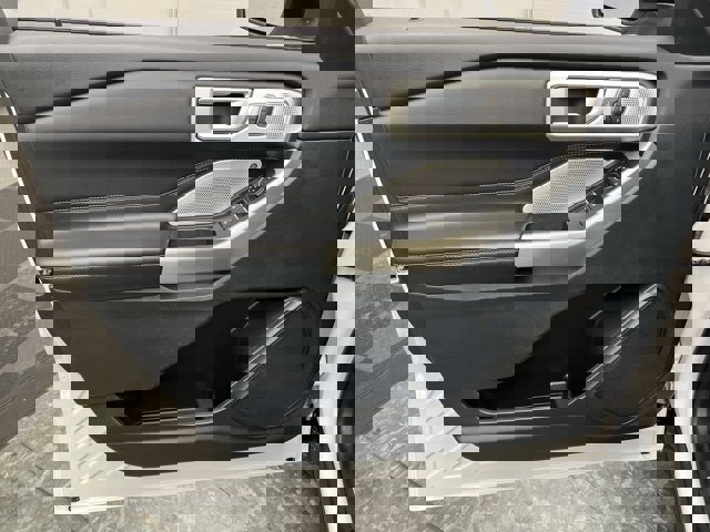 Certified 2023 Ford Explorer Limited w/ Limited Technology Package image 8